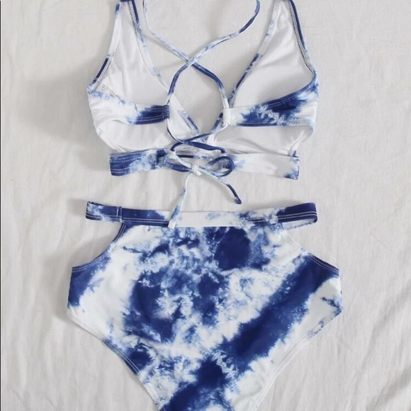 Tie dye bikini/swimsuit - Picture 2 of 5